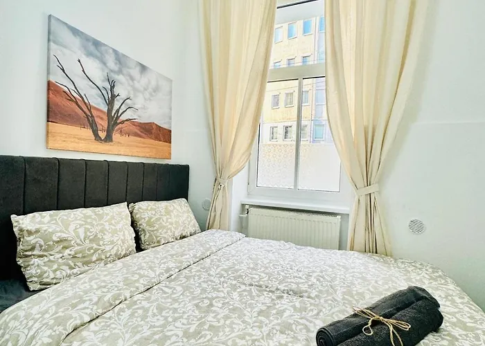 Апартаменти Private In 5br Near Matzleinsdorfer Platz *