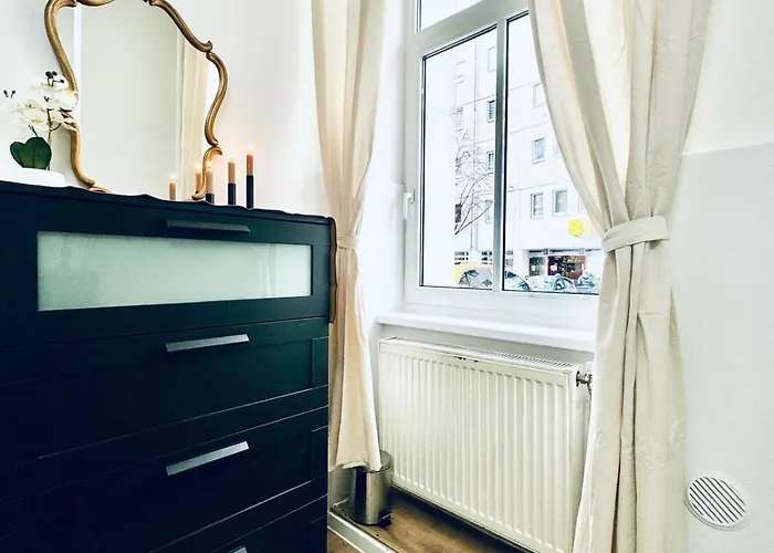 Private In 5br Near Matzleinsdorfer Platz Апартаменти *