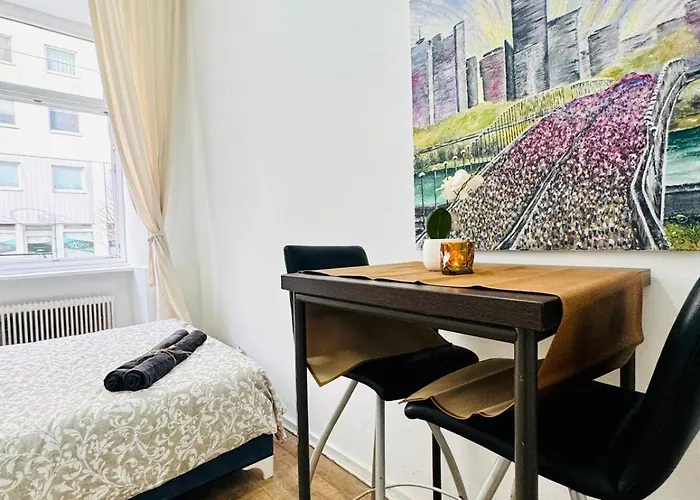 Private In 5br Near Matzleinsdorfer Platz Апартаменти Відень